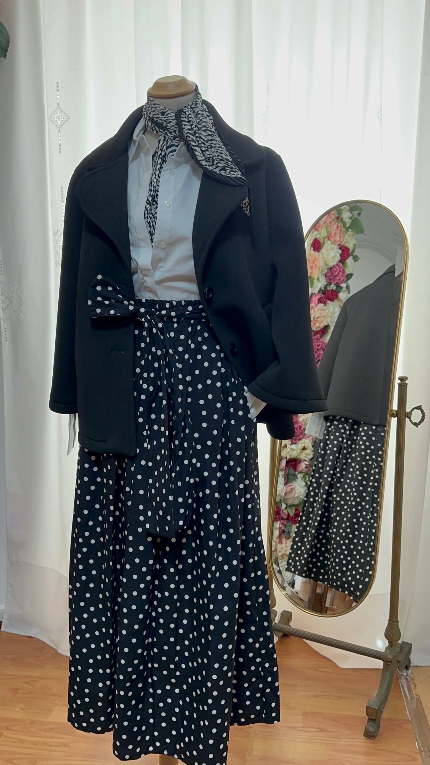 Giacca Nera Manica 3/4 Stile Anni '50