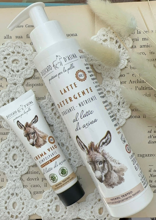 Latte detergente